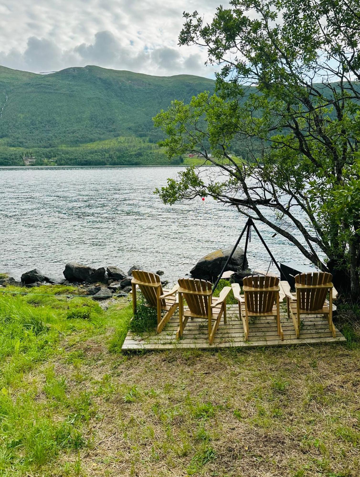 Cozy Fjord Retreat With Firepit And Activities Apartman Tromsø Kültér fotó